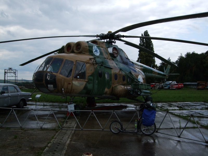 Letecké muzeum Vyškov - foto 18 - no není ta koloběžka malá?