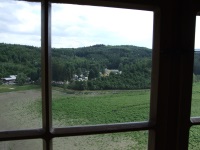 Výhled na kemp z Plumlovského zámku
