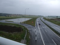 Krásná nová dálnice - ale prší
