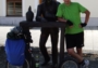 S nějakým opilcem skoro jedna ruka...jenom si nalít
