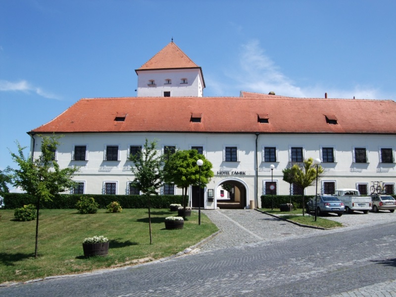 Čejkovický zámek