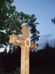 Kříž na rozcestí kousek pod Resslovou hájovnou směrem dolů do Bílovic