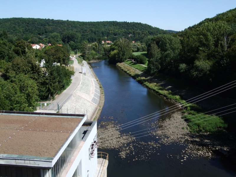 Hráz brněnské přehrady