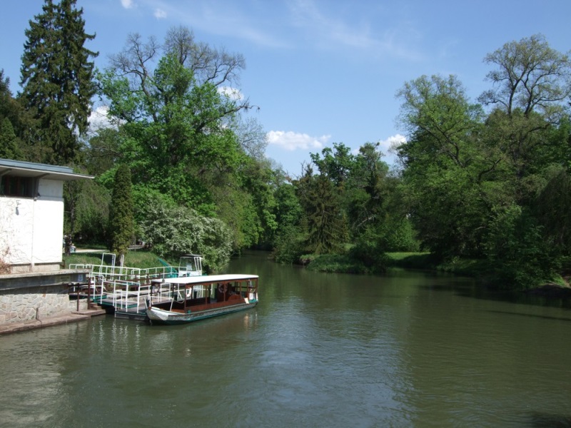 Lednický park a kusy z něj